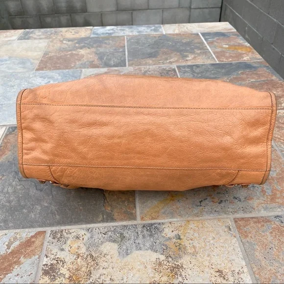 SOLD Balenciaga Rose Blush Leather Motorcycle Bag - Picture 11 of 16